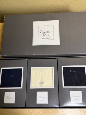 NIB DIOR Set of 3 Pairs of Socks (Navy. Black and Cream)